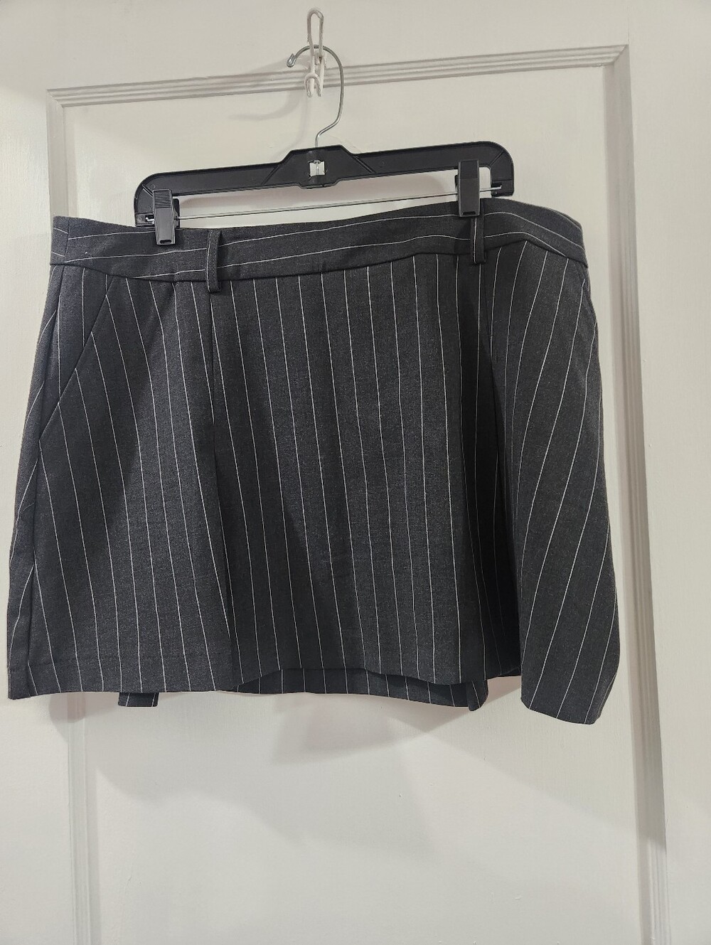 NWT Pinstripe A-Line Mini Skirt in Charcoal